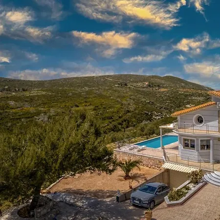 Guesto With Private Pool Anafonítria